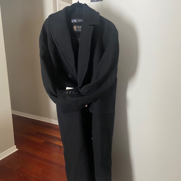 Zara Coat - Picture 2 of 4